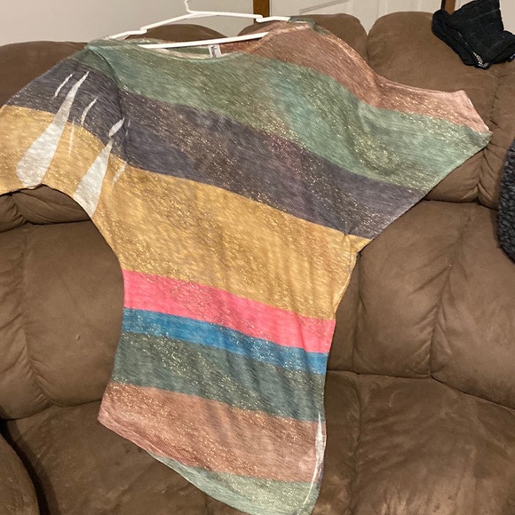 Top - Picture 4 of 6